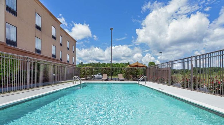 <b>Hampton Inn - Ozark Pool</b>. Images powered by <a href="https://iceportal.shijigroup.com/" title="IcePortal" target="_blank">IcePortal</a>.