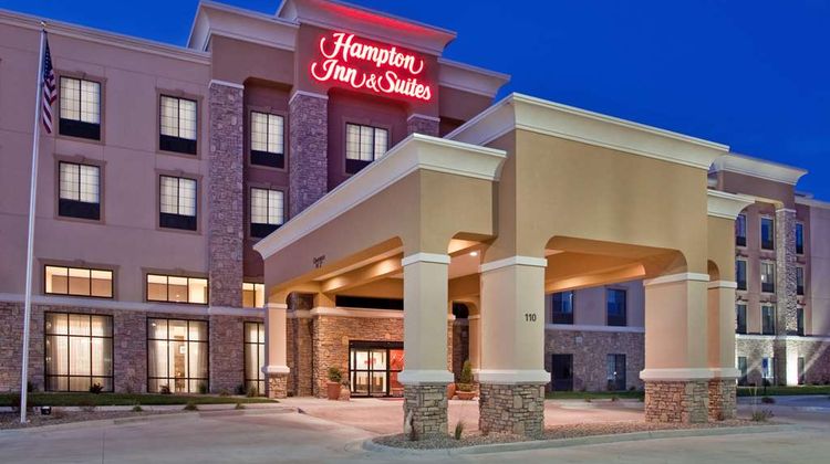 Hampton Inn & Suites Dickinson Exterior