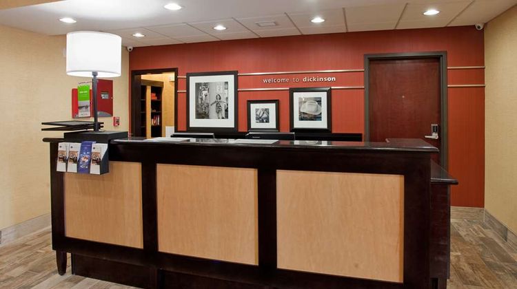 Hampton Inn & Suites Dickinson Lobby