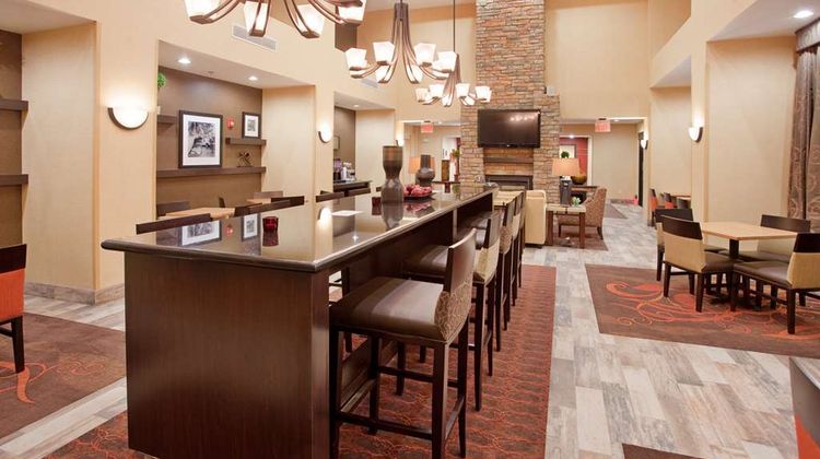 Hampton Inn & Suites Dickinson Lobby