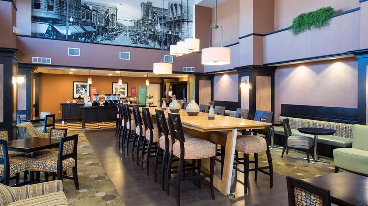 Hampton Inn & Suites Danville Lobby