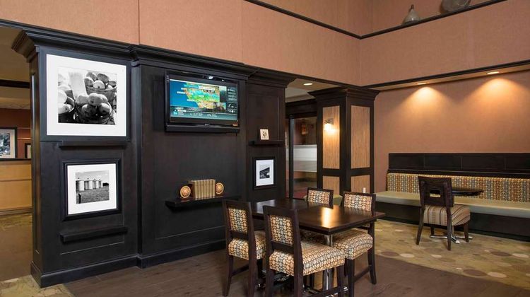 Hampton Inn & Suites Danville Restaurant