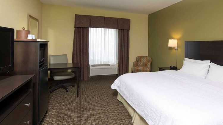 Hampton Inn & Suites Danville Room