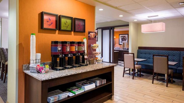 Hampton Inn Danville Lobby