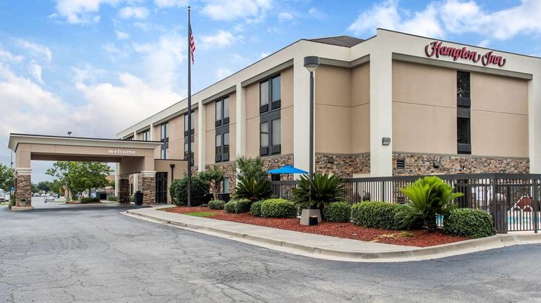 <b>Hampton Inn Douglas Exterior</b>. Images powered by <a href="https://iceportal.shijigroup.com/" title="IcePortal" target="_blank">IcePortal</a>.