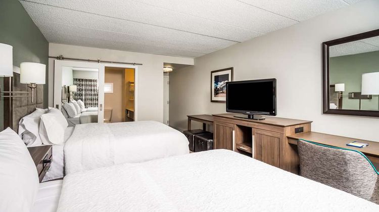 Hampton Inn Dover Room