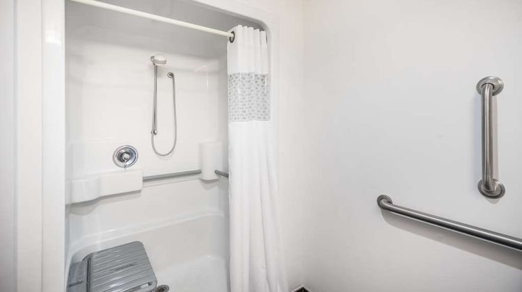 Hampton Inn Dover Room