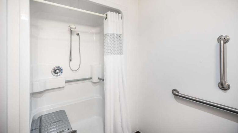 <b>Hampton Inn Dover Room</b>. Images powered by <a href="https://iceportal.shijigroup.com/" title="IcePortal" target="_blank">IcePortal</a>.