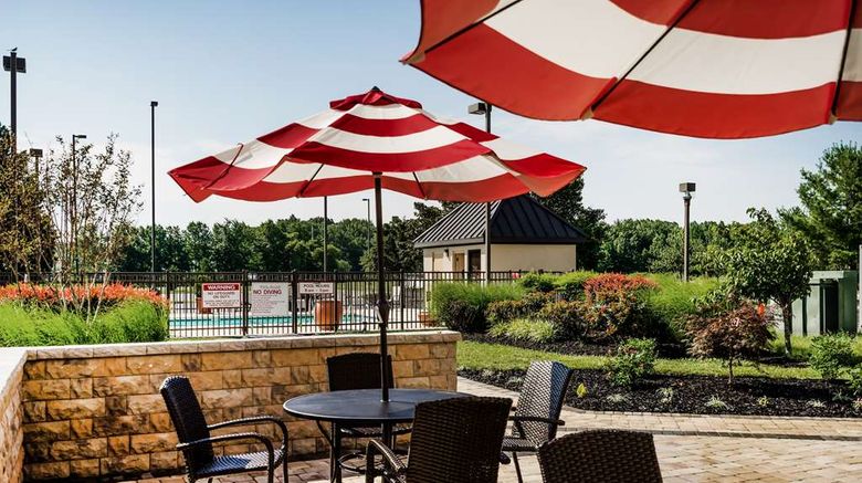 <b>Hampton Inn Dover Exterior</b>. Images powered by <a href="https://iceportal.shijigroup.com/" title="IcePortal" target="_blank">IcePortal</a>.