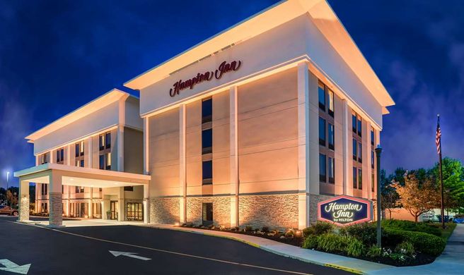 Hampton Inn Dover Exterior