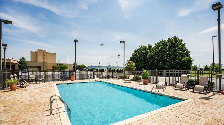Hampton Inn Dover Pool