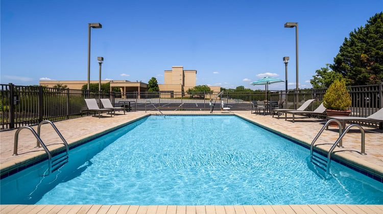 Hampton Inn Dover Pool