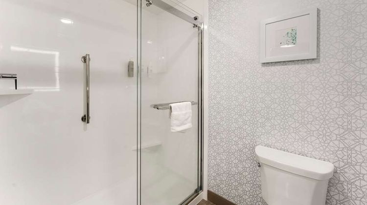 Hampton Inn Milford Room