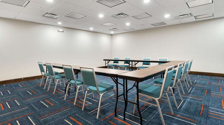 <b>Hampton Inn Milford Meeting</b>. Images powered by <a href="https://iceportal.shijigroup.com/" title="IcePortal" target="_blank">IcePortal</a>.