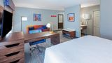 <b>Hampton Inn & Suites Del Rio Room</b>. Images powered by <a href="https://iceportal.shijigroup.com/" title="IcePortal" target="_blank">IcePortal</a>.