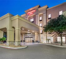 Hampton Inn Uvalde Exterior