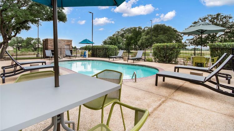 Hampton Inn Uvalde Pool