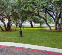 Hampton Inn Uvalde Exterior