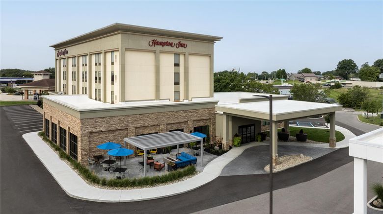 Hampton Inn Dry Ridge Exterior. Images powered by <a href="https://iceportal.shijigroup.com" target="_blank" rel="noopener">Ice Portal</a>.