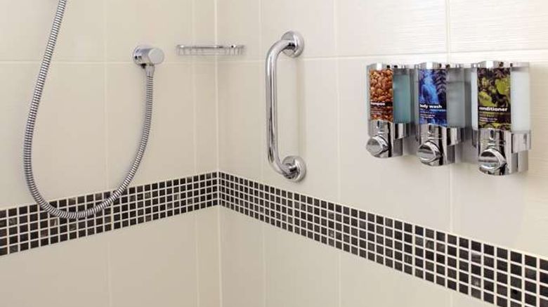 <b>Hampton by Hilton Sheffield Room</b>. Images powered by <a href="https://iceportal.shijigroup.com/" title="IcePortal" target="_blank">IcePortal</a>.