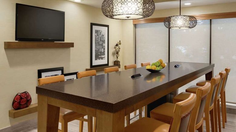 <b>Hampton Inn of West Des Moines Restaurant</b>. Images powered by <a href="https://iceportal.shijigroup.com/" title="IcePortal" target="_blank">IcePortal</a>.