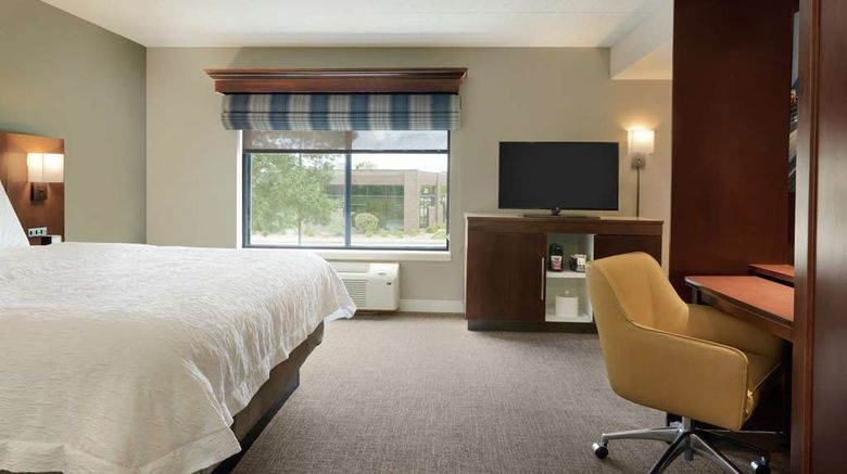 <b>Hampton Inn of West Des Moines Room</b>. Images powered by <a href="https://iceportal.shijigroup.com/" title="IcePortal" target="_blank">IcePortal</a>.