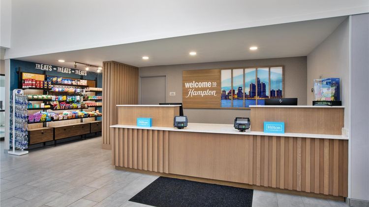 Hampton Inn by Hilton Detroit/Belleville Lobby