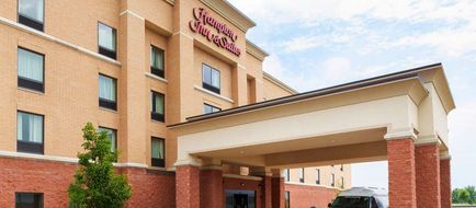 Hampton Inn & Stes Detroit/Chesterfield Exterior
