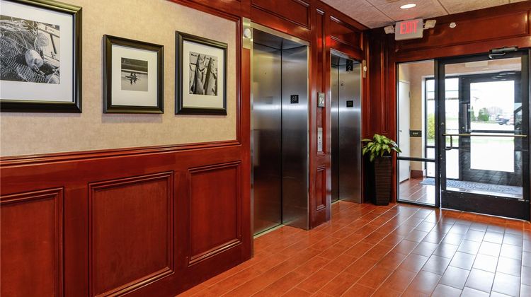 Hampton Inn & Stes Detroit/Chesterfield Lobby
