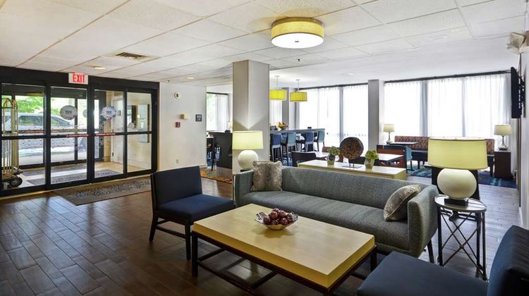 Hampton Inn Madison Hts Lobby
