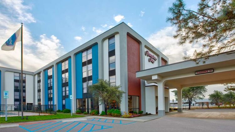 Hampton Inn Madison Hts Exterior
