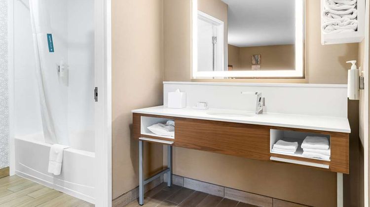 Hampton Inn - Detroit/Auburn Hills Room