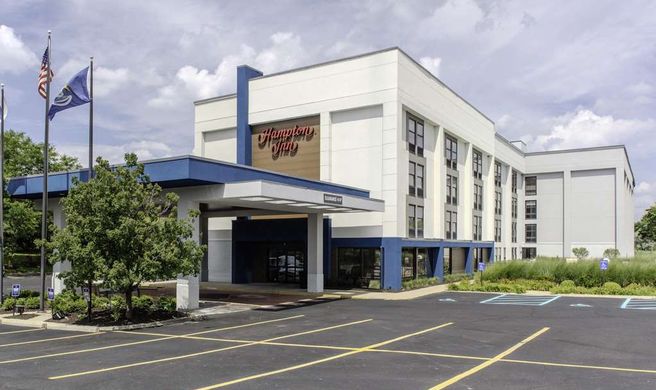 Hampton Inn Detroit-Northville Exterior