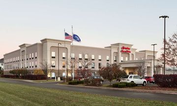 Hampton Inn & Suites Sterling Heights