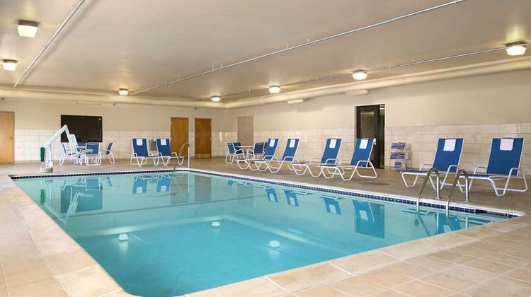 Hampton Inn & Suites Sterling Heights Pool