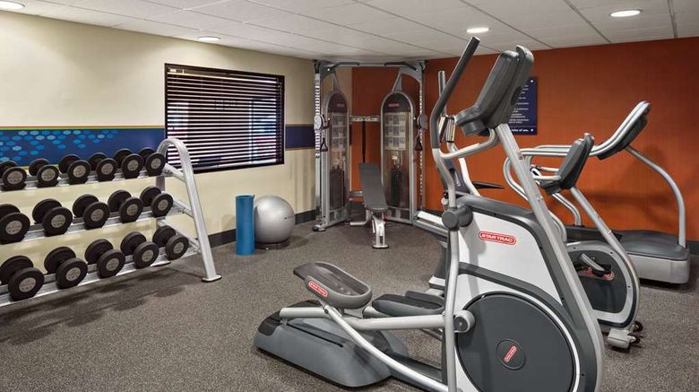 <b>Hampton Inn & Suites Sterling Heights Health</b>. Images powered by <a href="https://iceportal.shijigroup.com/" title="IcePortal" target="_blank">IcePortal</a>.