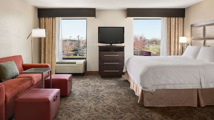 Hampton Inn & Suites Sterling Heights Room