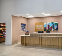 Hampton Inn & Suites Sterling Heights Lobby
