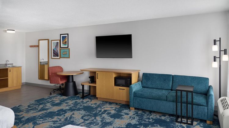 Hampton Inn & Suites Sterling Heights Room