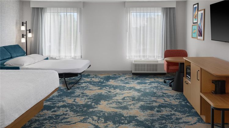 Hampton Inn & Suites Sterling Heights Room