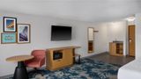 Hampton Inn & Suites Sterling Heights Room