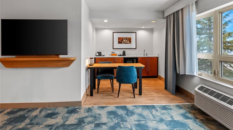 Hampton Inn Duluth Other