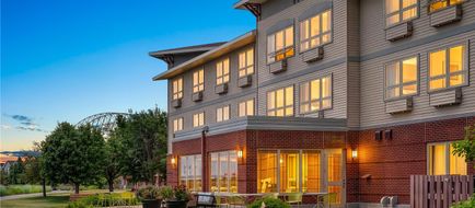Hampton Inn Duluth Exterior