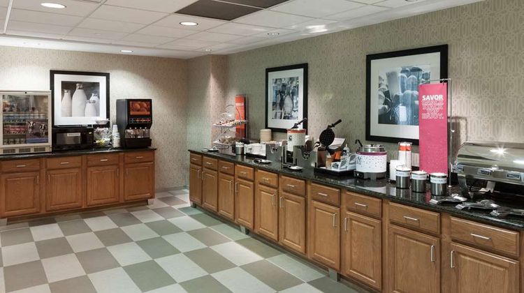 Hampton Inn & Suites Davenport Restaurant