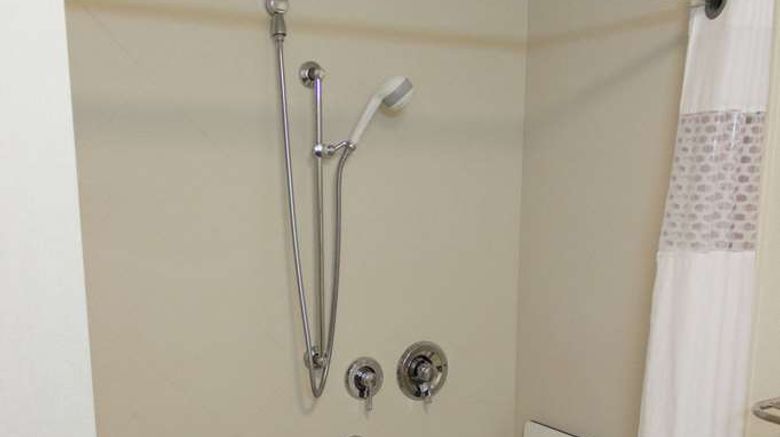 <b>Hampton Inn & Suites Davenport Room</b>. Images powered by <a href="https://iceportal.shijigroup.com/" title="IcePortal" target="_blank">IcePortal</a>.