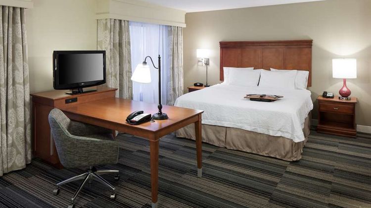 Hampton Inn & Suites Davenport Room