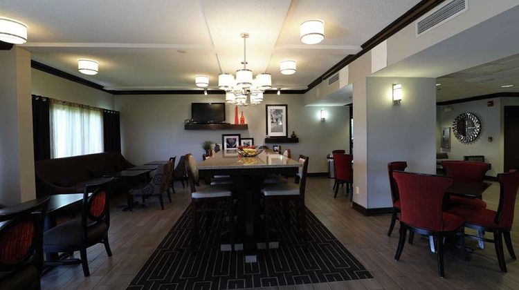 Hampton Inn Dyersburg Lobby