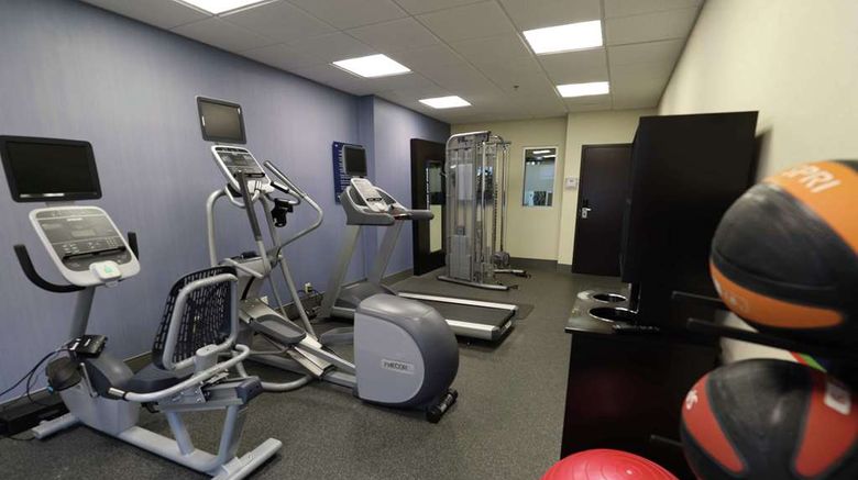 <b>Hampton Inn Dyersburg Health</b>. Images powered by <a href="https://iceportal.shijigroup.com/" title="IcePortal" target="_blank">IcePortal</a>.