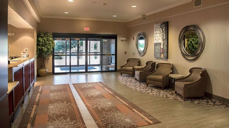 <b>Hampton Inn Doylestown Lobby</b>. Images powered by <a href="https://iceportal.shijigroup.com/" title="IcePortal" target="_blank">IcePortal</a>.