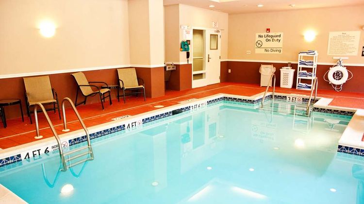 Hampton Inn Doylestown Pool